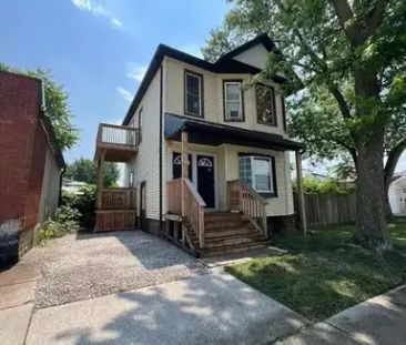 1567 CATARAQUI STREET Unit# MAIN FLOOR | 1567 CATARAQUI STREET Unit... - Photo 1