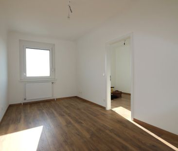 ERSTBEZUG NACH SANIERUNG - Traumhafte 3-Zimmer-Wohnung mit Balkon i... - Photo 6