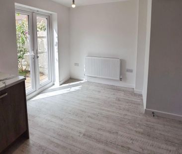 4 bedroom house to rent - Photo 2