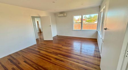 Space, Sun & Convenience in Papakura - Photo 2