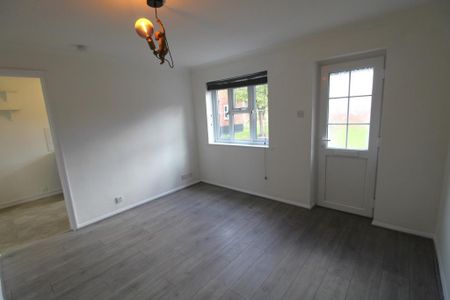 1 bedroom terraced house to rent - Photo 2