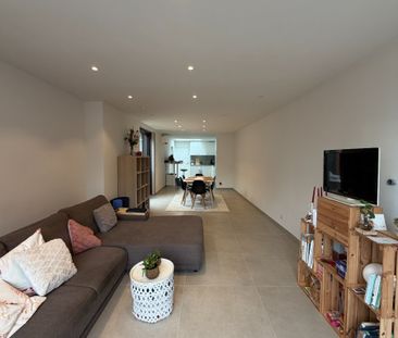 Gezellige gelijkvloerse woning in het centrum van Zwevezele! - Foto 6