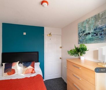 1 bedroom in a house share to rent - Photo 4