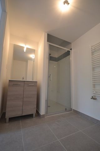 Location Appartement 2 pièces 40m² ST SEBASTIEN SUR LOIRE 44230 - Photo 2