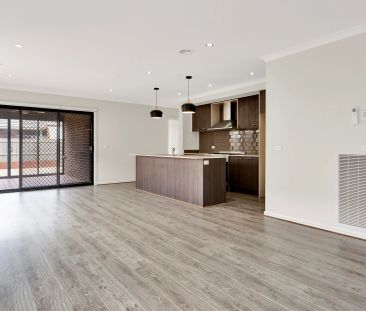 Picture Perfect Home in Riverwalk! - Photo 2