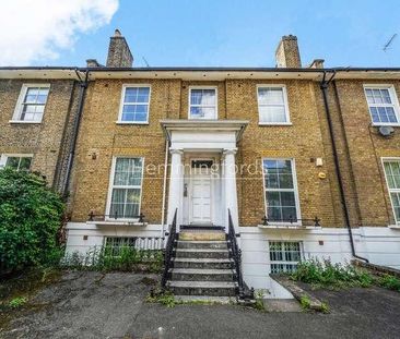 Camden Road, London, N7 - Photo 1