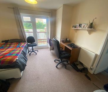 5 bedroom semi-detached house to rent - Photo 3