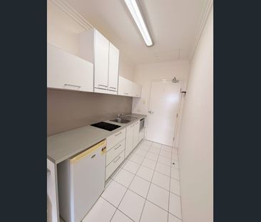 Furnished Studio with Resort-Style Facilities - Photo 4