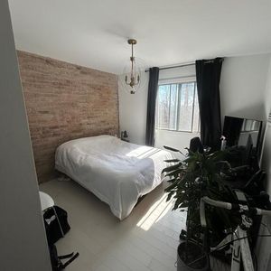 Downtown/Atwater - Superb 5 1/2 For Rent - Photo 3