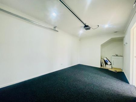 MANUREWA, 4 BEDROOMS - Photo 5