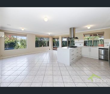 4x2 Family Home in the Heart of Melville - Photo 1