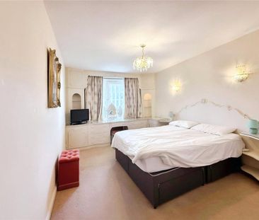 3 bedroom flat to rent - Photo 5