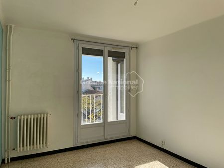 Appartement Berre L Etang 3 pièces 73 m² dans résidence sécurisée, - Photo 2