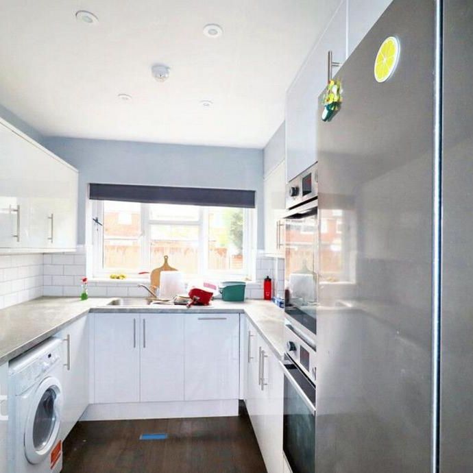 1 bedroom in a house share to rent - Photo 1