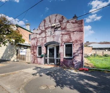 YOUR NEW YORK LOFT LIFESTYLE IN PORT MELBOURNE - Photo 4