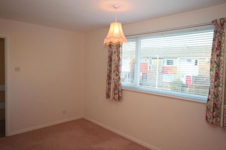 58, Eastfields, King's Lynn - Photo 4