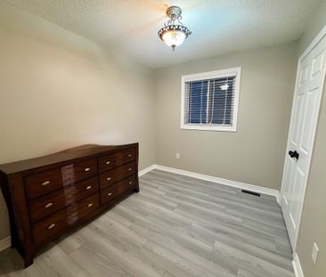 For Lease - 10 Stephanie Lane, Barrie, Ontario - Photo 3