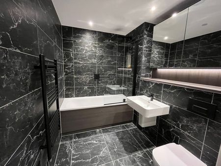 1 Bed Flat, Trinity Way, M3 - Photo 4