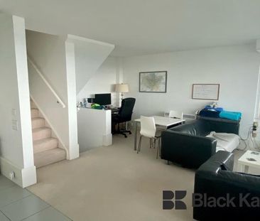 Stunning views, duplex apartment, includes water rates - Photo 3
