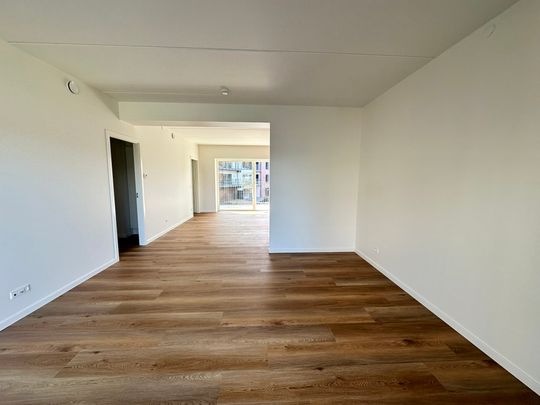 Delevenlig 3-værelses lejlighed i Nørresundby med altan - Photo 1