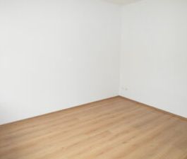 Liebknechtstr. 58, Wohnung 3 ~~~ Einbauküche, Balkon, Tageslichtbad... - Photo 2