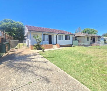 15 Heckenberg Avenue, Sadleir NSW 2168 - House For Rent | Domain - Photo 6