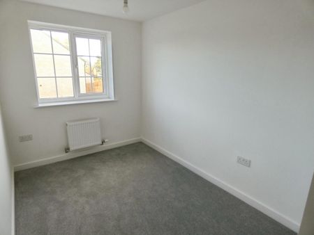 3 bedroom House To Let - Photo 5