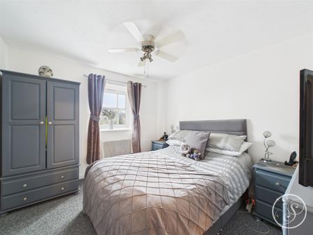 Temple Row Close, Leeds - Photo 3