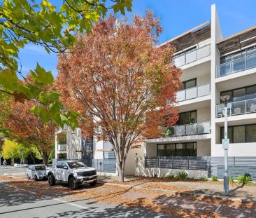 Spacious and Ideally Located Two Bedroom Apartment - Photo 6