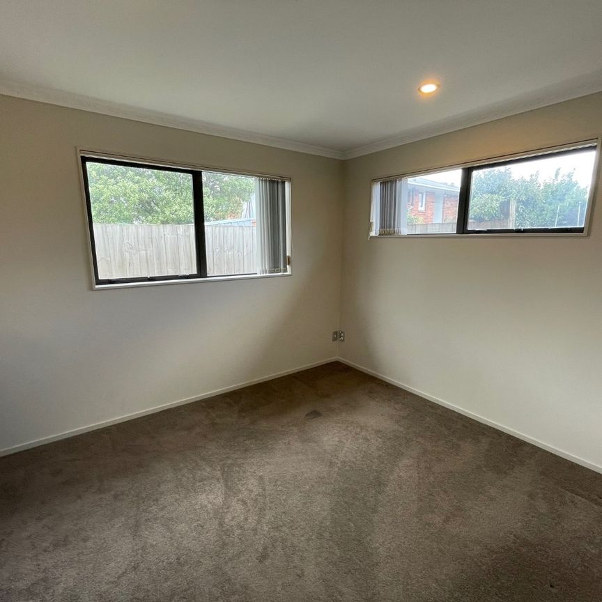 8a Tawa Crescent, Manurewa, Auckland - Photo 1