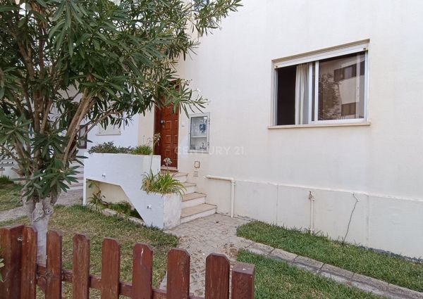 Apartamento T2 para arrendamento anual, Olhos de Agua, Albufeira