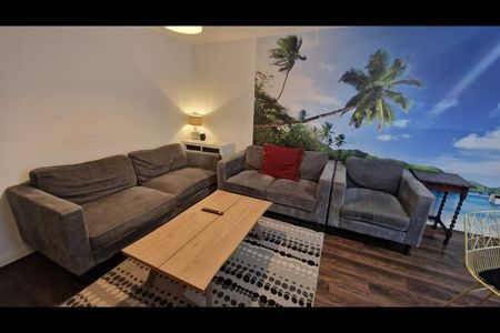 4 Bed Terraced House, Belgravia Close, B5 - Photo 4