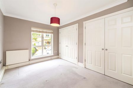 Flat To Let - Photo 4