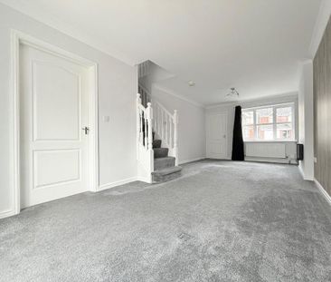 3 bedroom detached house to rent - Photo 2