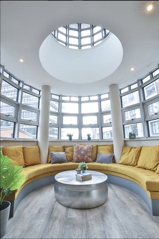 1 bedroom in a flat share to rent - Photo 2