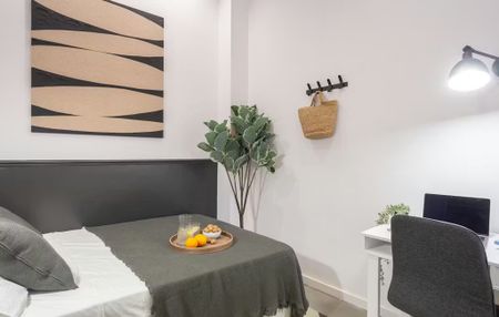 Carrer de lEscorial, Barcelona, Catalonia 08024 - Photo 2