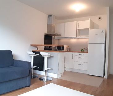 Location Appartement 2 pièces Meublé 41m² ISSY LES MOULINEAUX 92130 - Photo 2