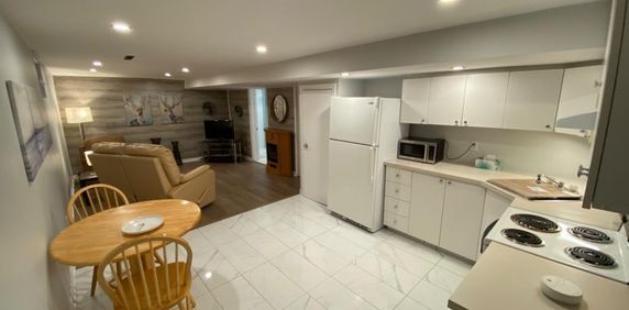 Loft 3 1/2 - Photo 2