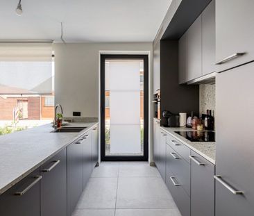 Energiezuinige patiowoning met 3 slpks, buro, hobbykamer en dubbele... - Photo 6