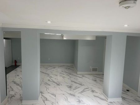 For Lease - 252 Taylor Mills Drive, Richmond Hill, Ontario - Photo 3