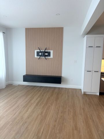 For Lease - 33 Evylean Court, St. Thomas, Ontario - Photo 2