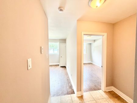 For Lease - 90 Twenty Fifth Street Unit# 35, Toronto, Ontario - Photo 3