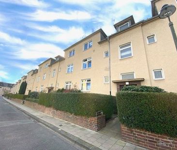 Gerresheim: 2-Zimmer-Wohnung mit modernem Bad und Balkon - Photo 1