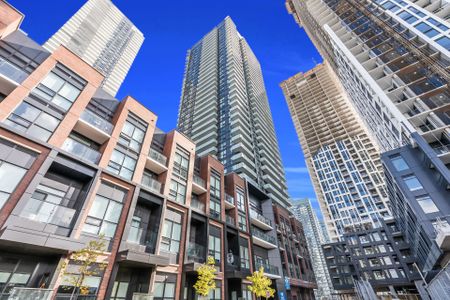 For Lease - 4130 Parkside Village Drive Unit# 1207, Mississauga, Ontario - Photo 2