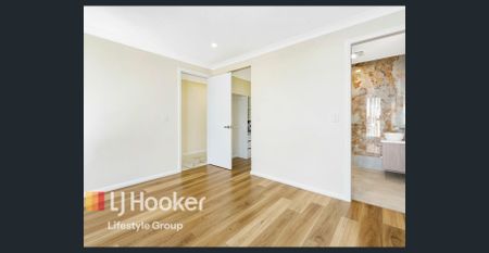 Welcome to Your Modern Oasis! - Photo 4