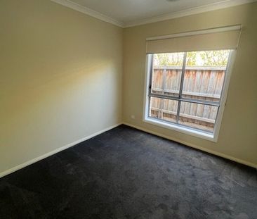 Spacious 3 Bedroom Home with Full Club Armstrong Access - Photo 6