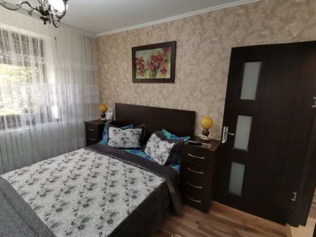 Apartament 3 camere de inchiriat, situat in zona TOMIS II - Photo 3