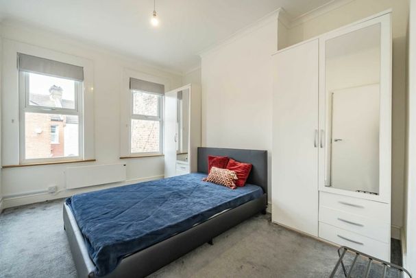 Gowan Road, NW10, London - Photo 1