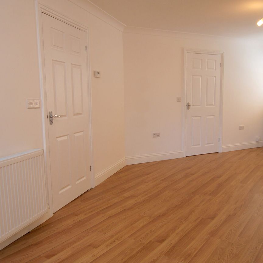 12 Norwood Road, CHELTENHAM GL502DN - Photo 1