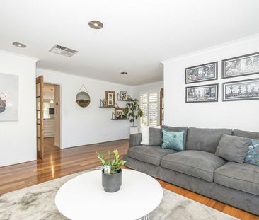 Well-Presented Four-Bedroom Family Home in Kinross, Only 1.5km to t... - Photo 4